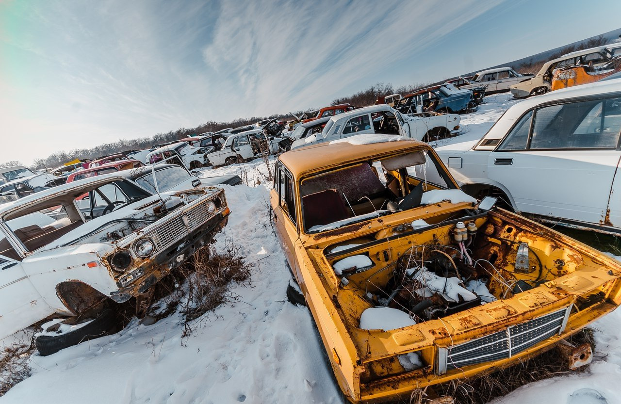 свалка утилизированных машин (98) фото